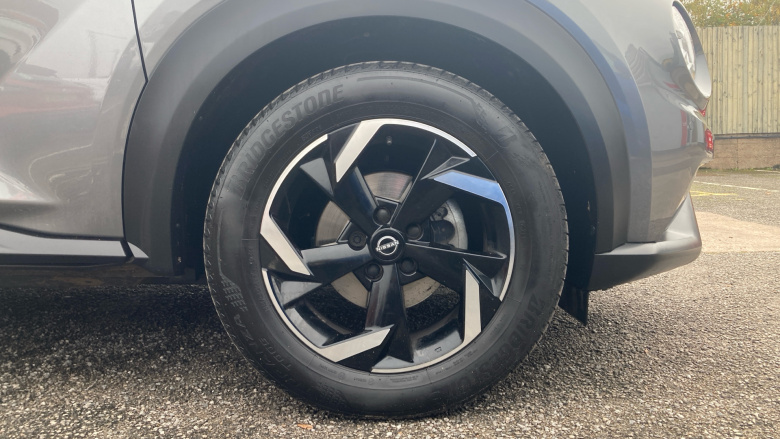 Nissan Juke 1.0 DiG-T 114 N-Connecta 5dr Petrol Hatchback